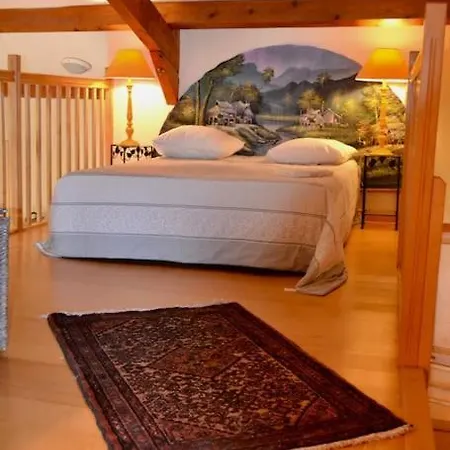 Calme Et Reposant En Pleine Nature Holiday home Reilhac (Cantal)